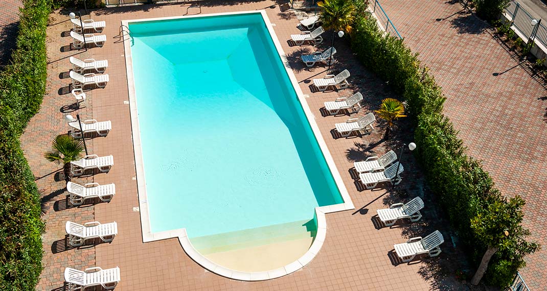 dakar_hotel_vasto_piscina
